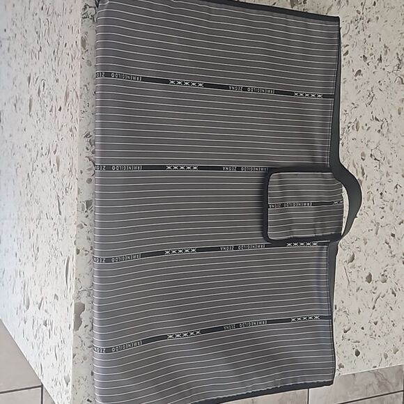 Ermenegildo Zegna Striped Garment Bag eith Leather Handles - Picture 1 of 11